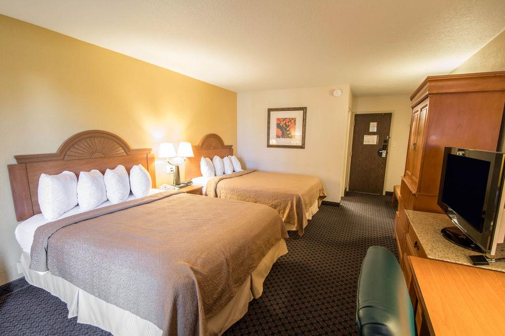 Quality Inn Downtown Стюарт Экстерьер фото